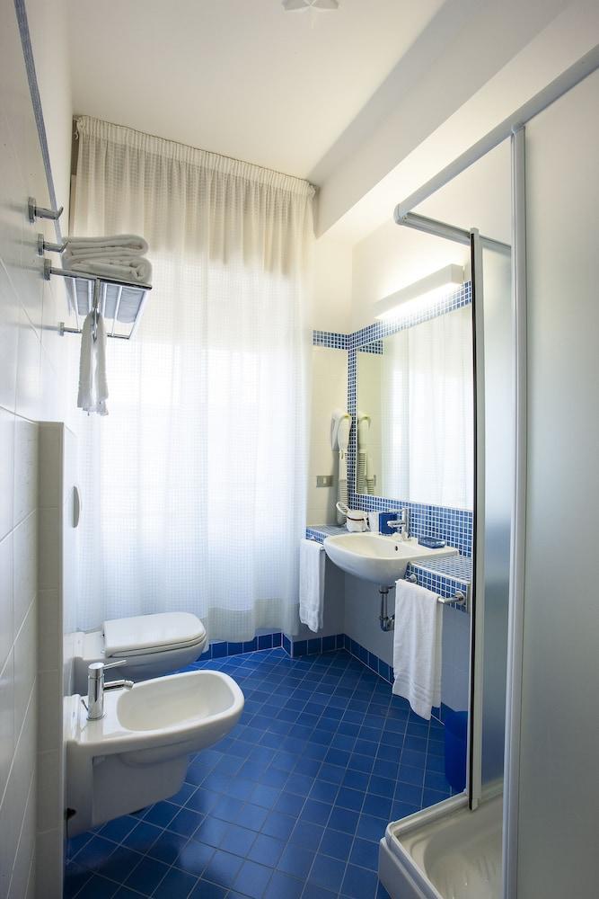 Hotel Brig Cattolica Exterior photo