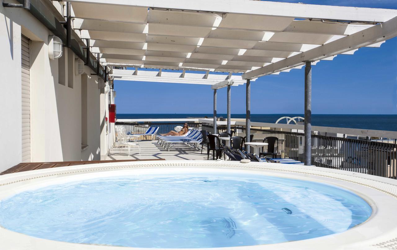 Hotel Brig Cattolica Exterior photo